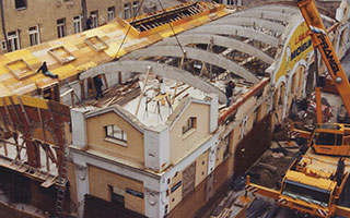 Frequently he was standing at the building site and sometimes he even worked on it himself in order to realize his ideas.